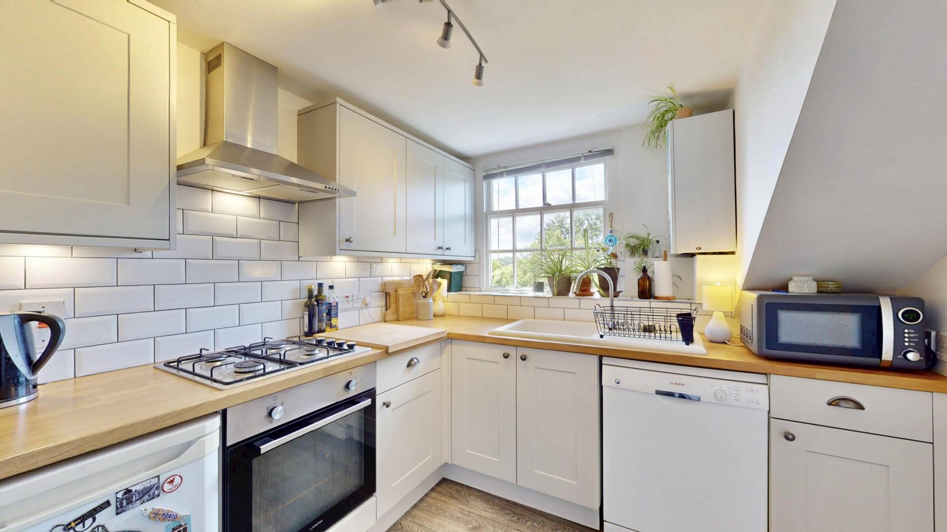 Dartmouth Park Avenue, Dartmouth Park, NW5, Image 4