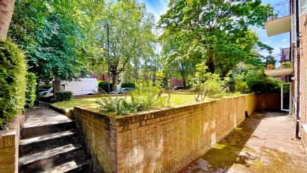 Shepherds Hill, Highgate, N6, Image 13