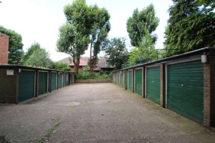 Hornsey Lane, Highgate, N6, Image 7