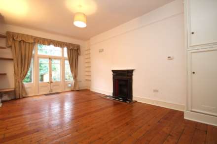 2 Bedroom Flat, Milton Park, Highgate, N6