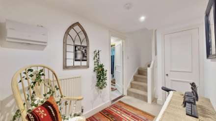 Cromwell Avenue, Highgate, N6, Image 11