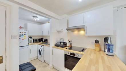 Cromwell Avenue, Highgate, N6, Image 5