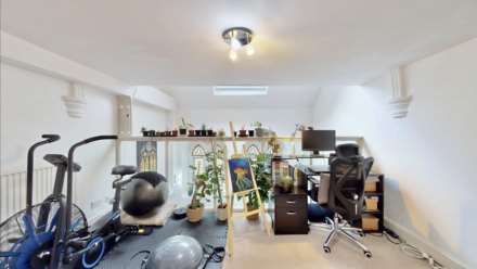 Cromwell Avenue, Highgate, N6, Image 9