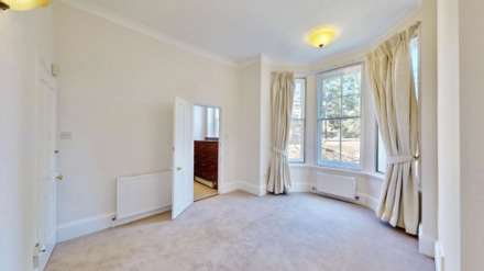 Southwood Lane, Highgate, Image 12