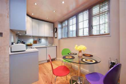 Oakeshott Avenue, Highgate, N6, Image 2