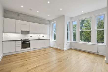 Archway Road, Highgate, N6, Image 1