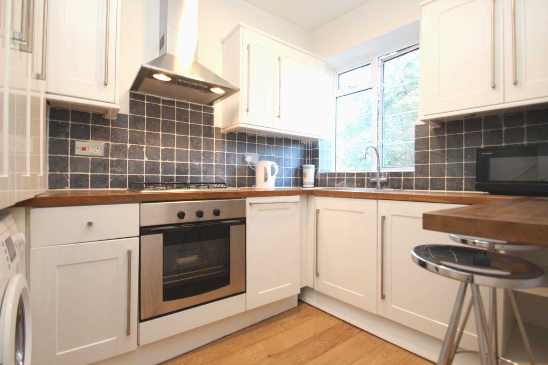 North Hill, Highgate, N6, Image 3