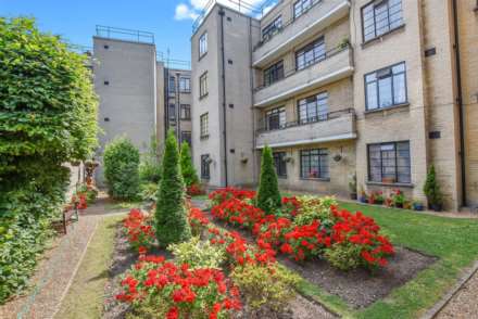 North Hill, Highgate, N6, Image 4