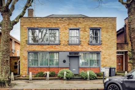 3 Bedroom Detached, North Road, Highgate, N6