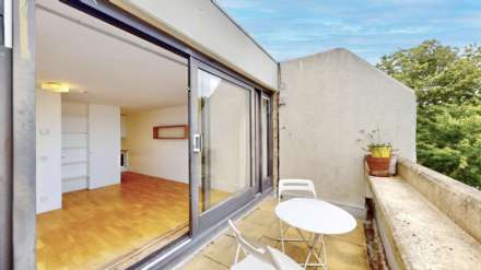 Sandstone Place, Archway, N19, Image 10