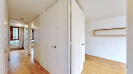 Sandstone Place, Archway, N19, Image 9