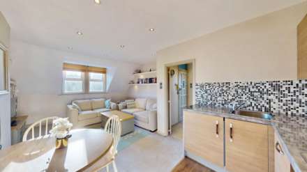 Archway Road, Highgate, N6, Image 10