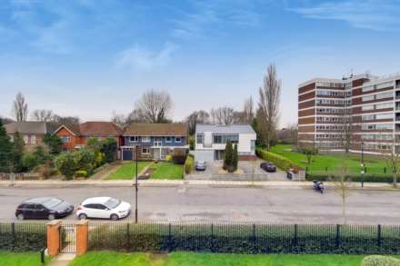 Sheldon Avenue, Highgate, N6, Image 15