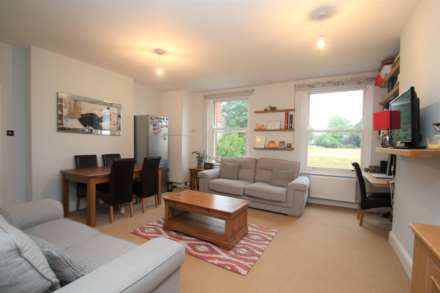 Hornsey Lane, Highgate, N6, Image 4