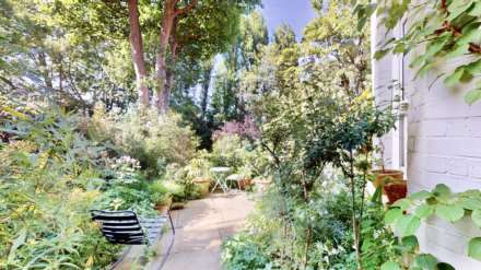 Avenue Road, Highgate, N6, Image 15