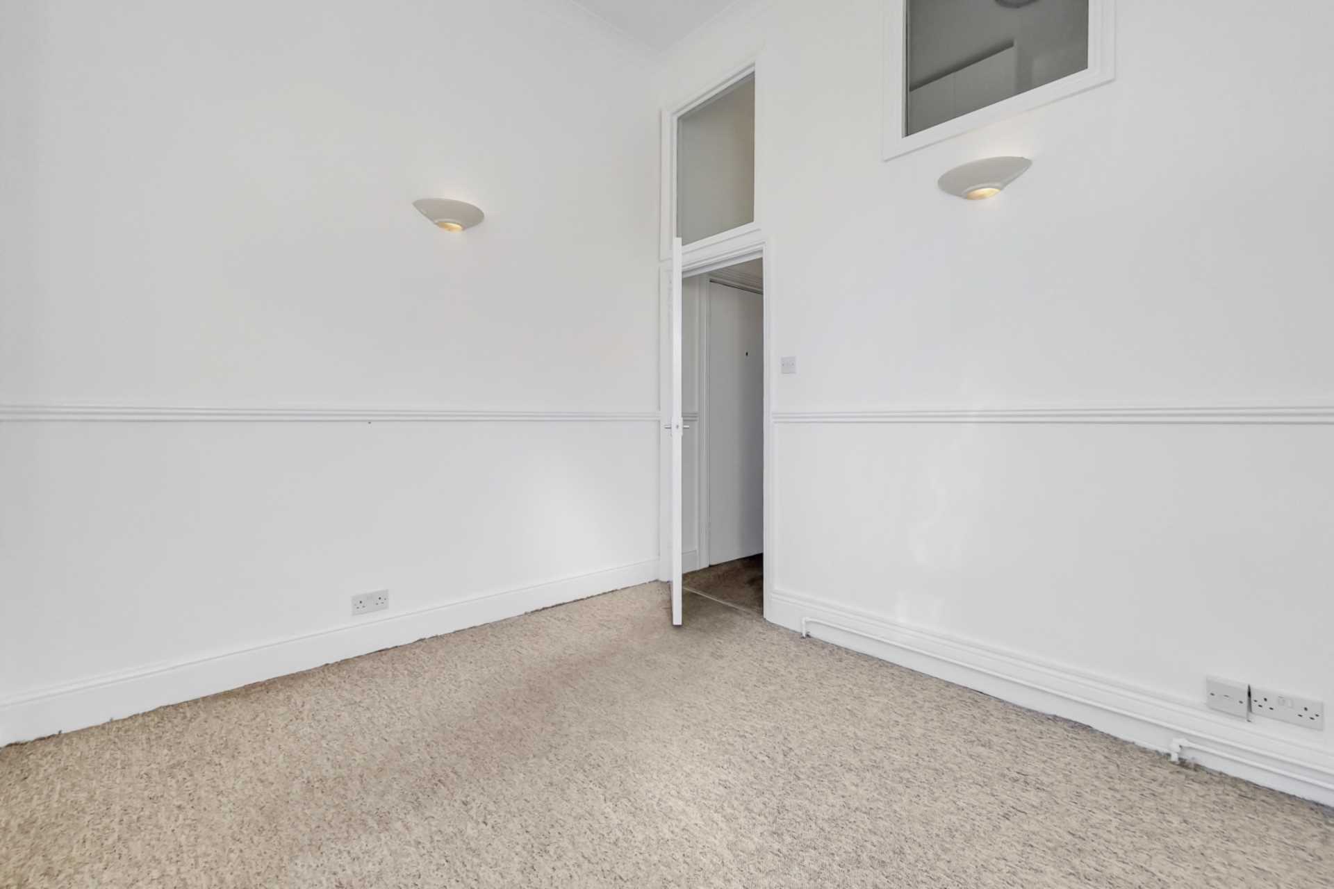 Archway Road, Highgate, N6, Image 10