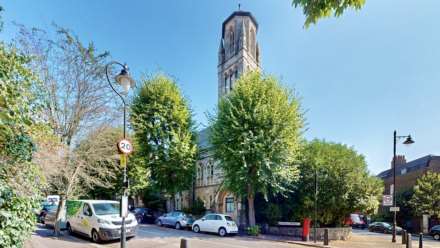 2 Bedroom Apartment, Cromwell Avenue, Highgate, N6