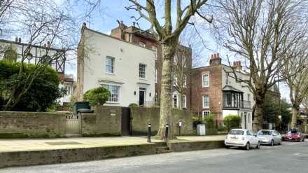 Property For Sale North Hill, Highgate, London