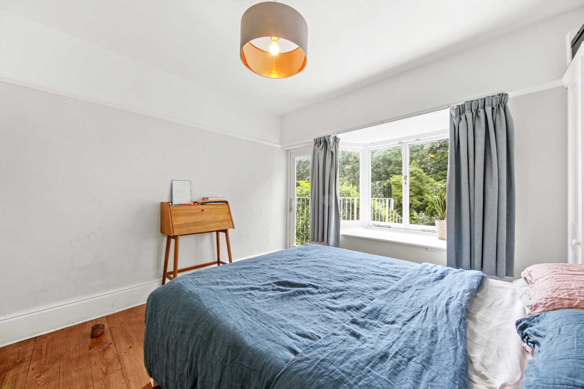 Cromwell Avenue, Highgate, N6, Image 13