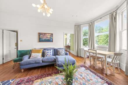 Cromwell Avenue, Highgate, N6, Image 15