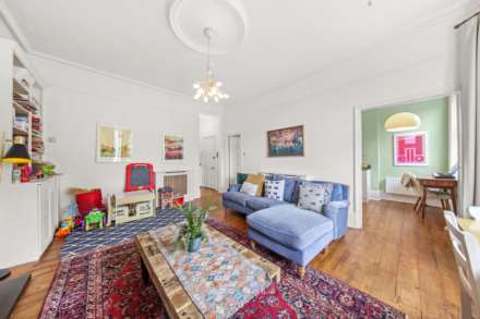 Cromwell Avenue, Highgate, N6, Image 8