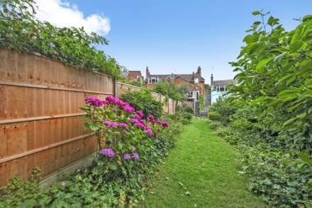 Cromwell Avenue, Highgate, N6, Image 9