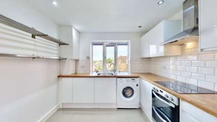 Elmshurst Crescent, East Finchley, N2, Image 15