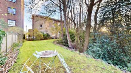 Hornsey Lane, Highgate, N6, Image 10