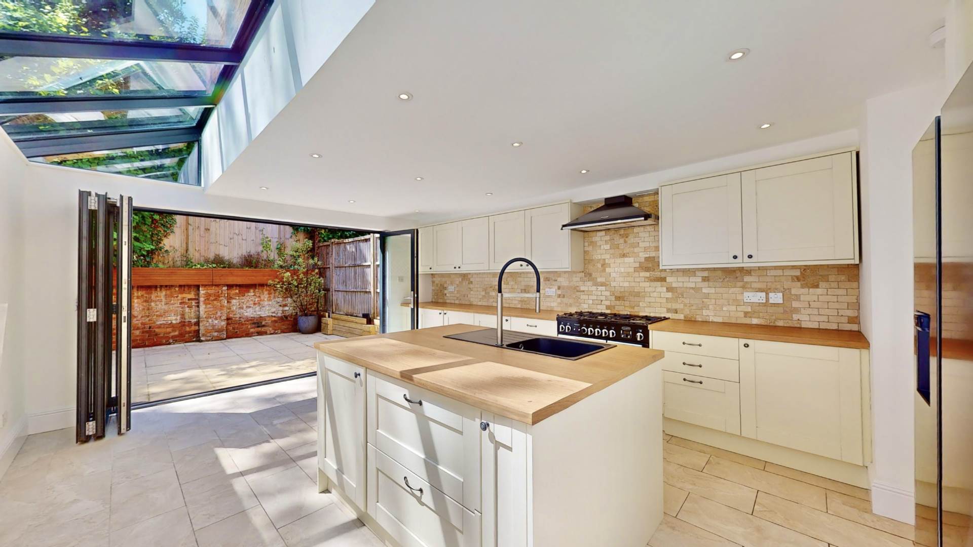 Holmesdale Road, Highgate, N6, Image 1