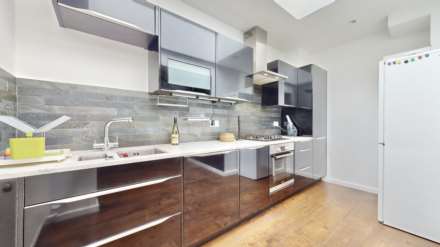 Archway Road, Highgate, N6, Image 15