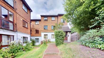 Tudor Close, Highgate, N6, Image 3