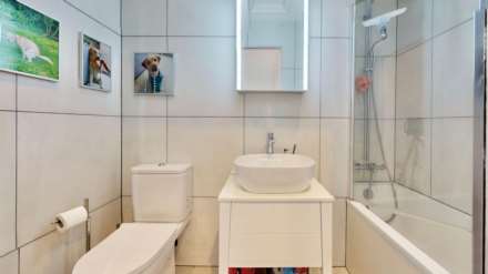 Shepherds Hill, Highgate, N6, Image 5