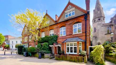 3 Bedroom Semi-Detached, South Grove, Highgate, N6