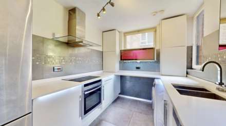 Hornsey Lane, Highgate, N6, Image 5