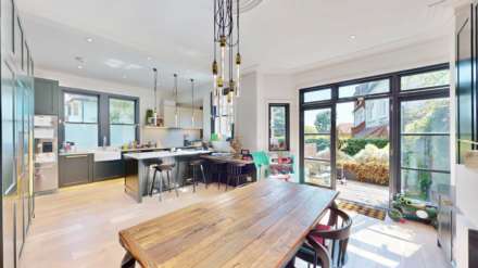 Hornsey Lane, Highgate, N6, Image 1