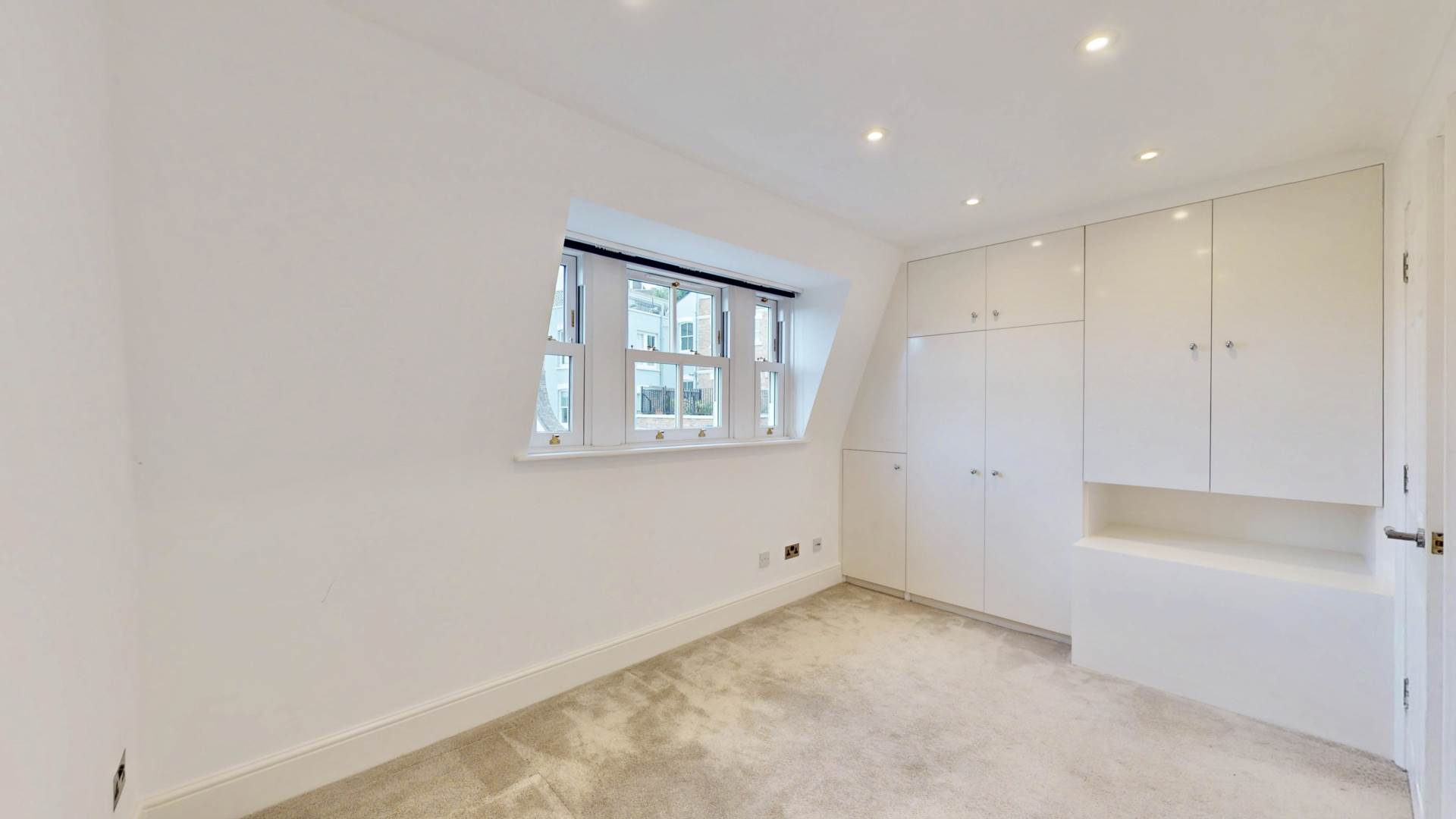 Byron Mews, Hampstead, NW3, Image 9