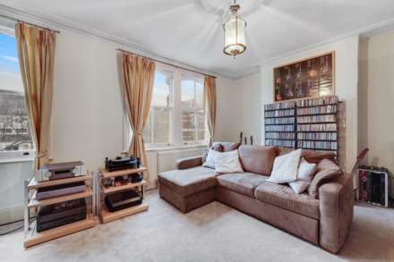 Ashmount Road, Whitehall Park, N19, Image 5