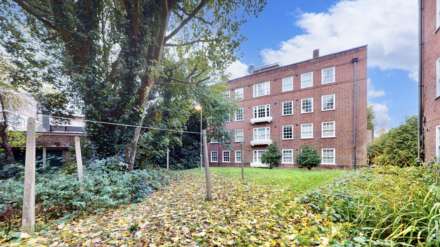 Hillcrest, Highgate, N6, Image 7