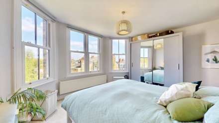 Hornsey Lane Gardens, Highgate, N6, Image 11