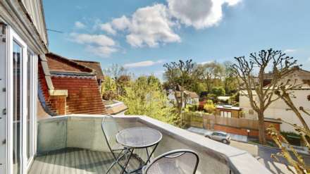 Hornsey Lane Gardens, Highgate, N6, Image 2