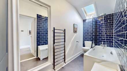 Hornsey Lane Gardens, Highgate, N6, Image 5