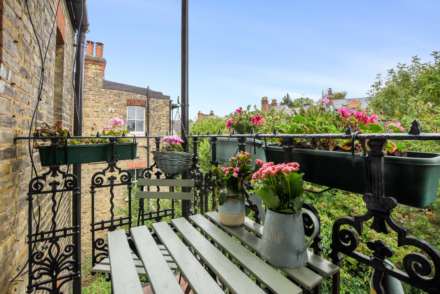 Hornsey Lane, Highgate, N6, Image 11