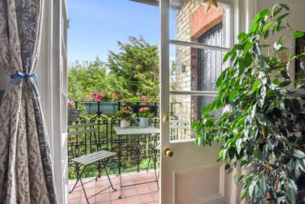 Hornsey Lane, Highgate, N6, Image 3