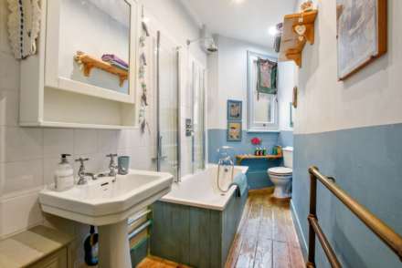 Hornsey Lane, Highgate, N6, Image 6