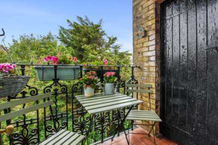 Hornsey Lane, Highgate, N6, Image 7