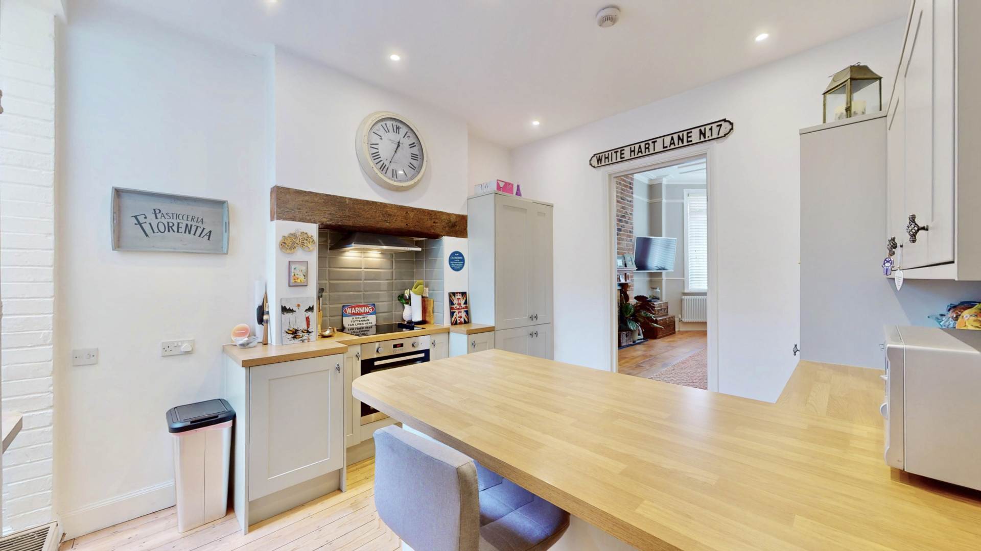 Dollis Park, Finchley, N3, Image 3