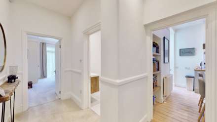 Dollis Park, Finchley, N3, Image 9