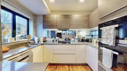 Madoc Close, Childs Hill, NW2, Image 2