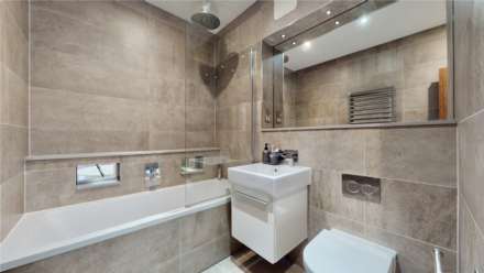 Madoc Close, Childs Hill, NW2, Image 4