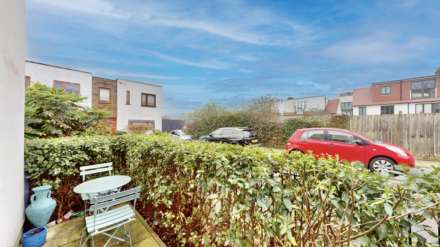 Madoc Close, Childs Hill, NW2, Image 5